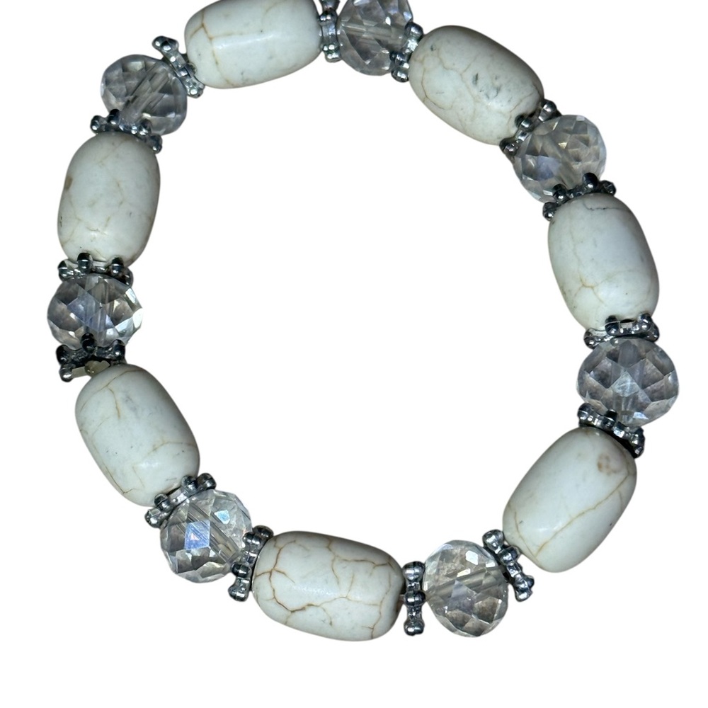 VTG HOWLITE & Crystal Silver Beaded Bracelet Calming borate mineral 8.5”stretchy